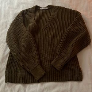 Everlane v neck cotton sweater